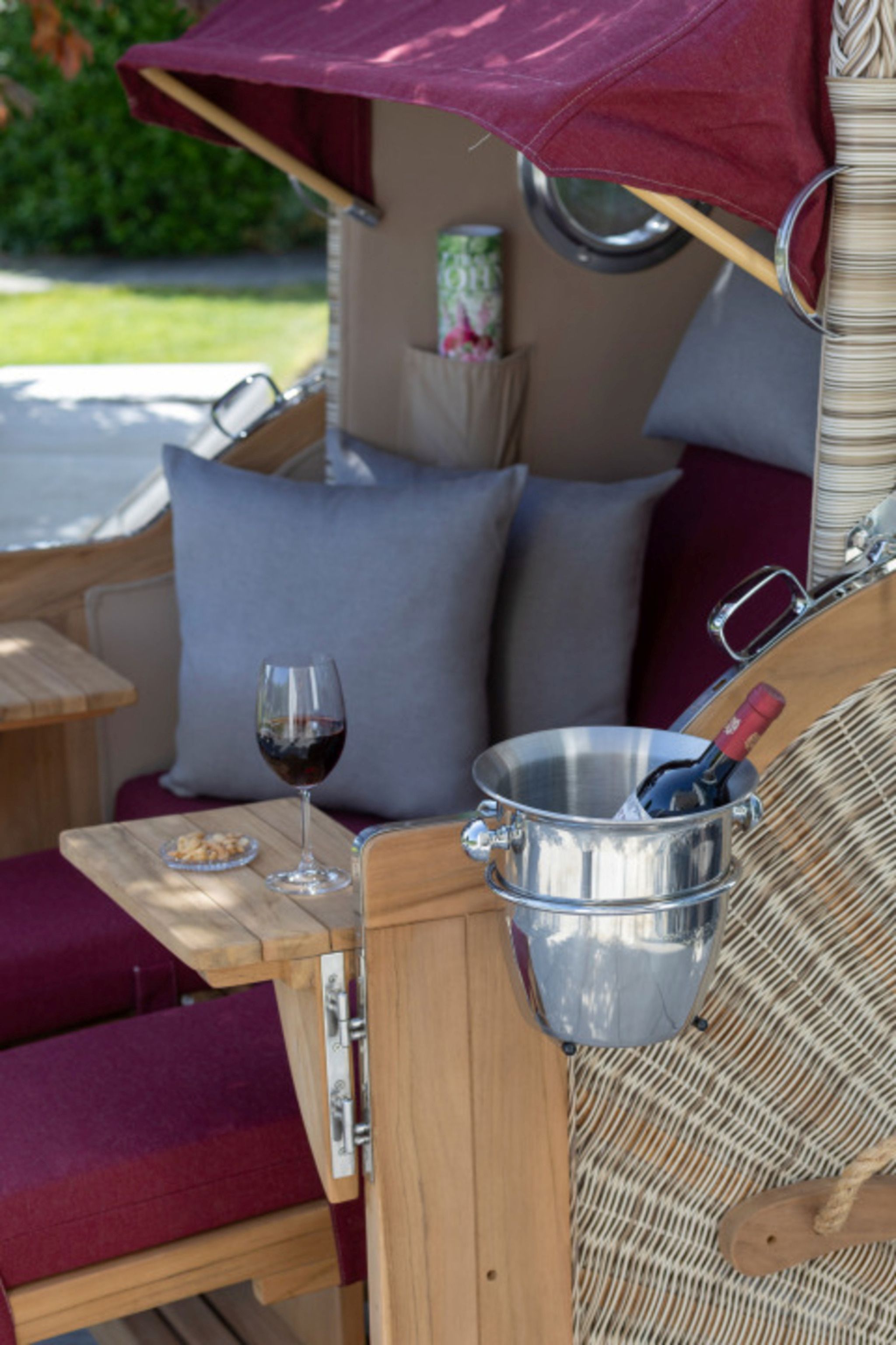 MD24834_00646_Duene_Grande_Bullauge_Teak_PE_Shell_Dessin_594_Champagnerkuehler _1_ (1)