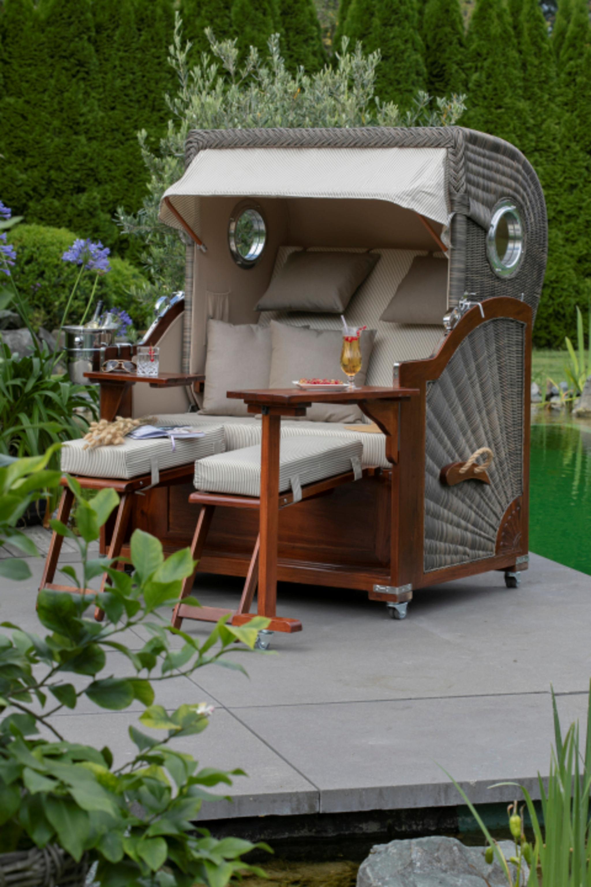 01509_00765_BL00646_Baltikum_Mahagoni_Bullauge_PE_grey_Dessin_510_Bistrotisch_Champagnerkuehler (9) (1)