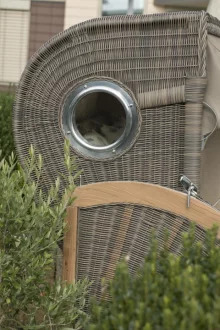 strandkorb-norderney-teak-bullauge-pe-grey-dessin-550~10