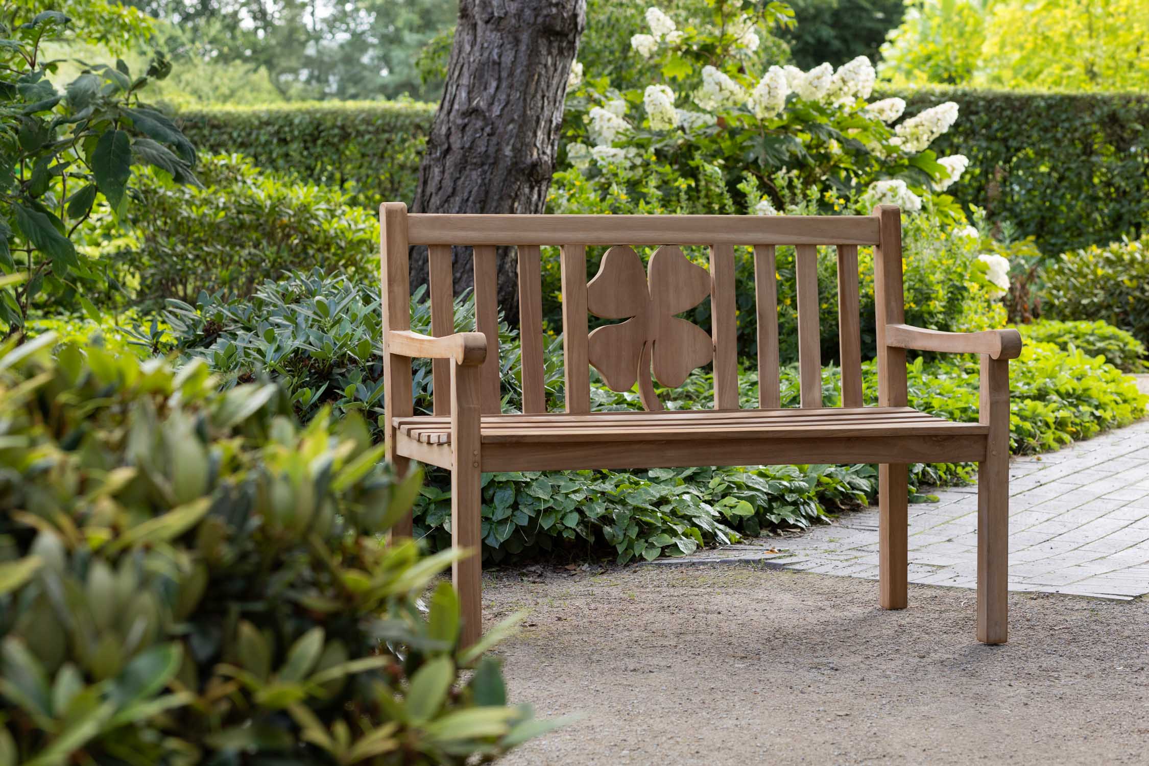 BL26017-GW_Gartenbank_Kleeblatt_Teak (1)