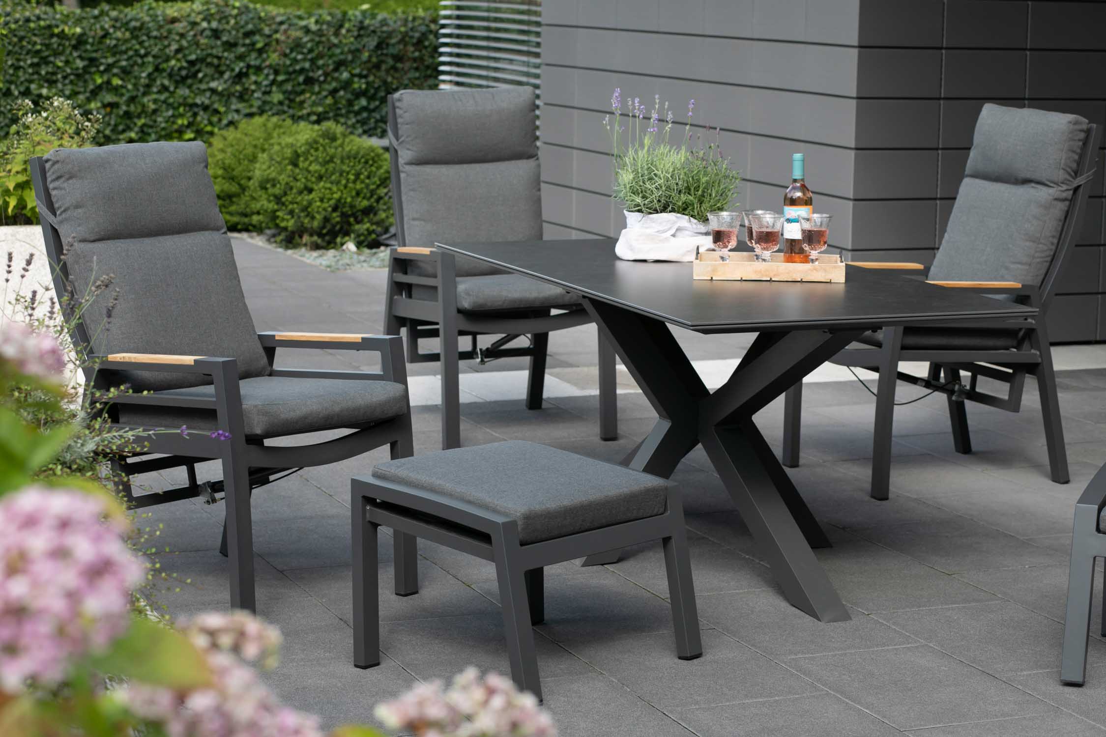 Gartenmöbelset Relaxsessel Sevilla mit Tisch Malaga 200x90cm
