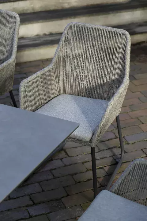 40780_81037_Livingston_Tisch_200x90cm_light_grey_Adora_Diningsessel_PE_twisted_white_coral _19__72dpi