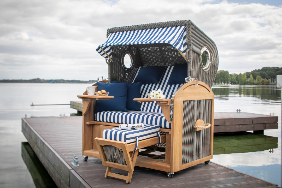MD23506_Schillig_XL_Bullauge_Teak_PE-grey_518 _12_ (1)