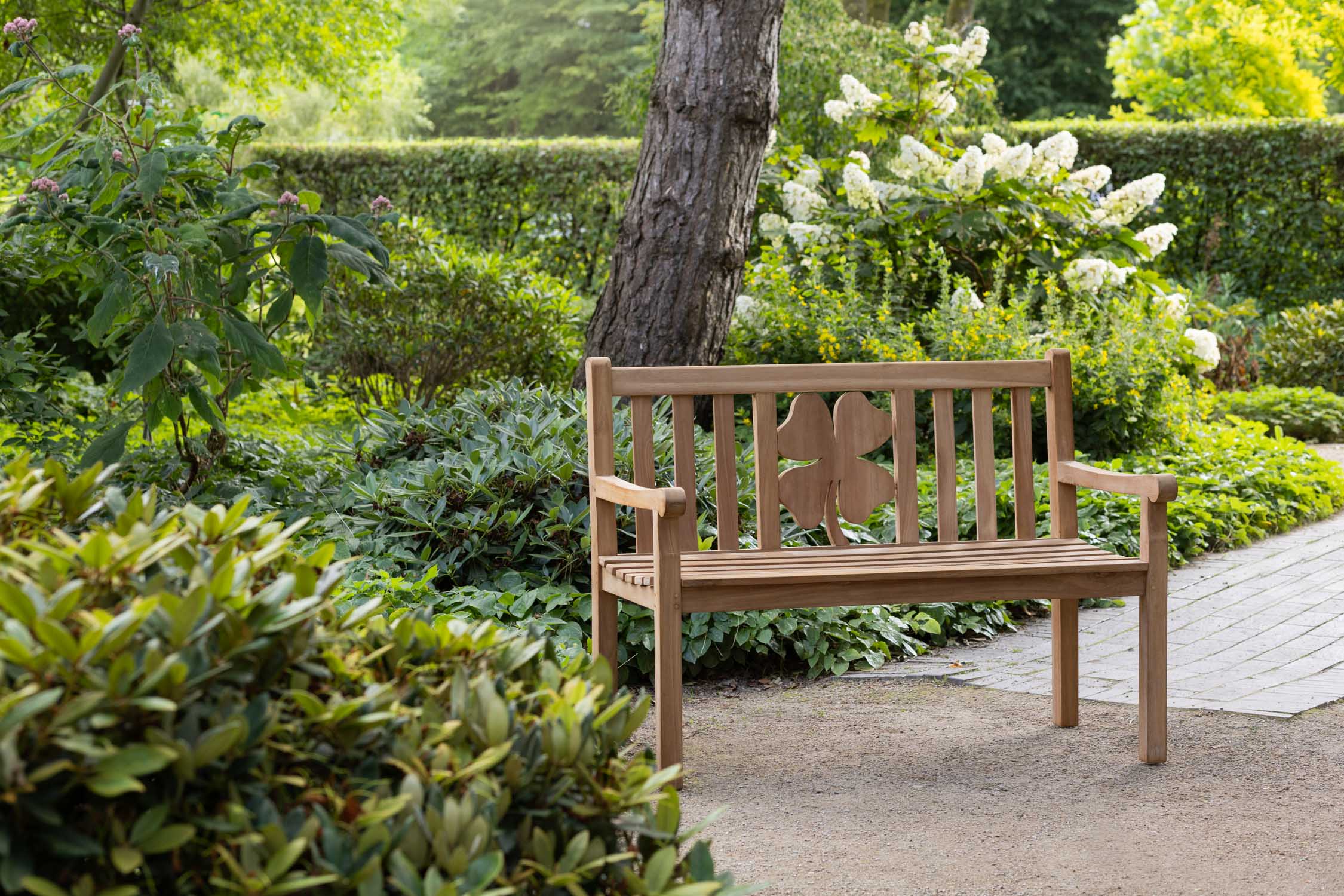 BL26017-GW_Gartenbank_Kleeblatt_Teak
