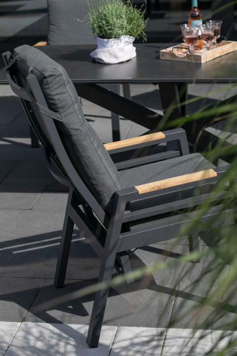 BL27102_BL27012_Malaga_Tisch_200x90_dark-grey_Sevilla_Dining_Relaxsessel_Alu-Textilene_Teakarmlehne (3)