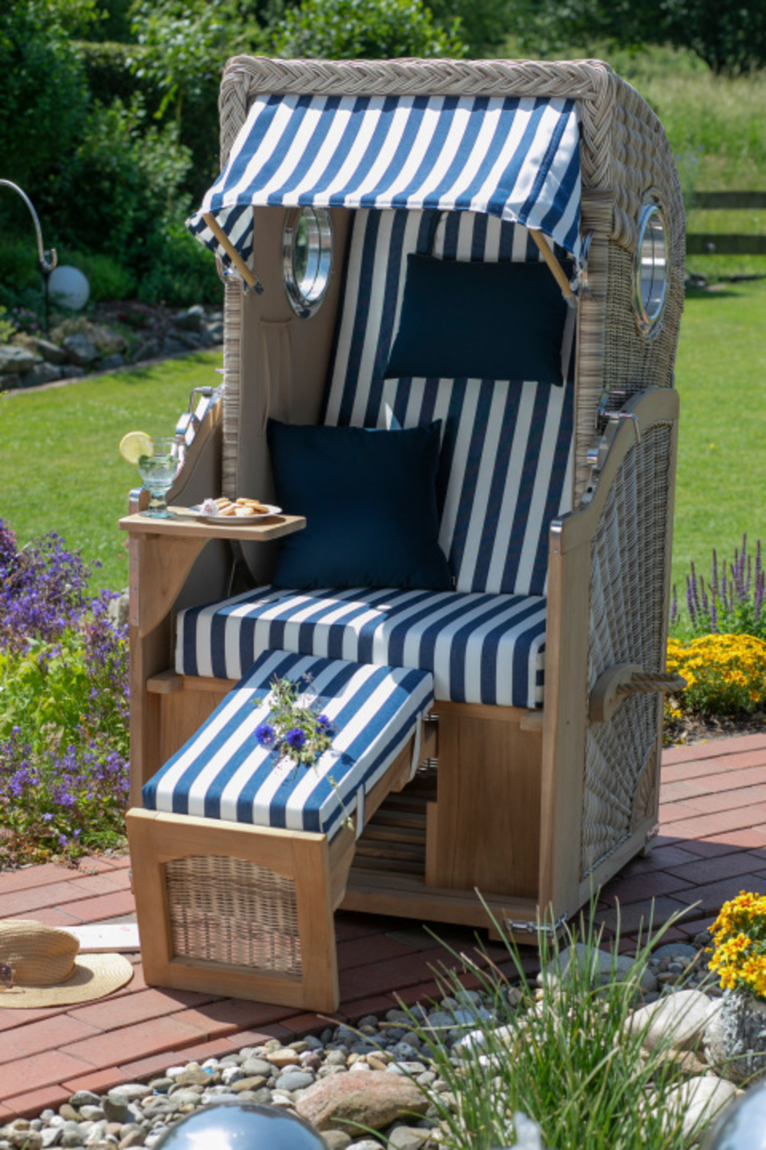 Strandkorb Amrum Single Bullauge Teak PE Shell Dessin 593