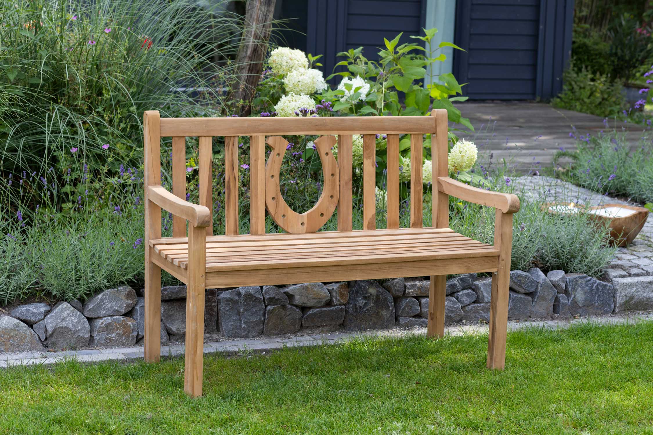 BL26027_Gartenbank_Hufeisen_Teak_120cm_Milieu